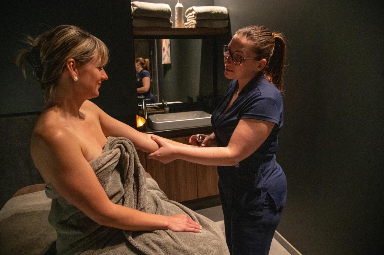 Best Western Premier Le Chapitre Hotel And Spa Remiremont Esterno foto