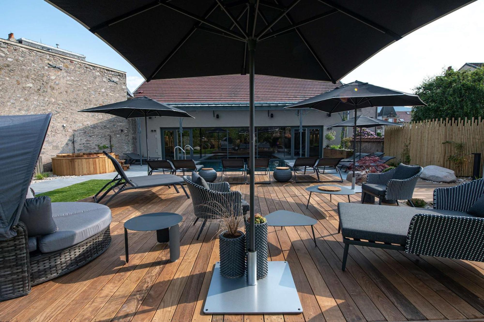 Best Western Premier Le Chapitre Hotel And Spa Remiremont Esterno foto