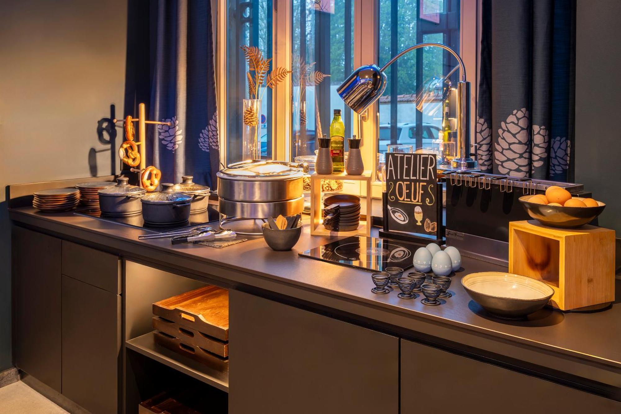 Best Western Premier Le Chapitre Hotel And Spa Remiremont Esterno foto