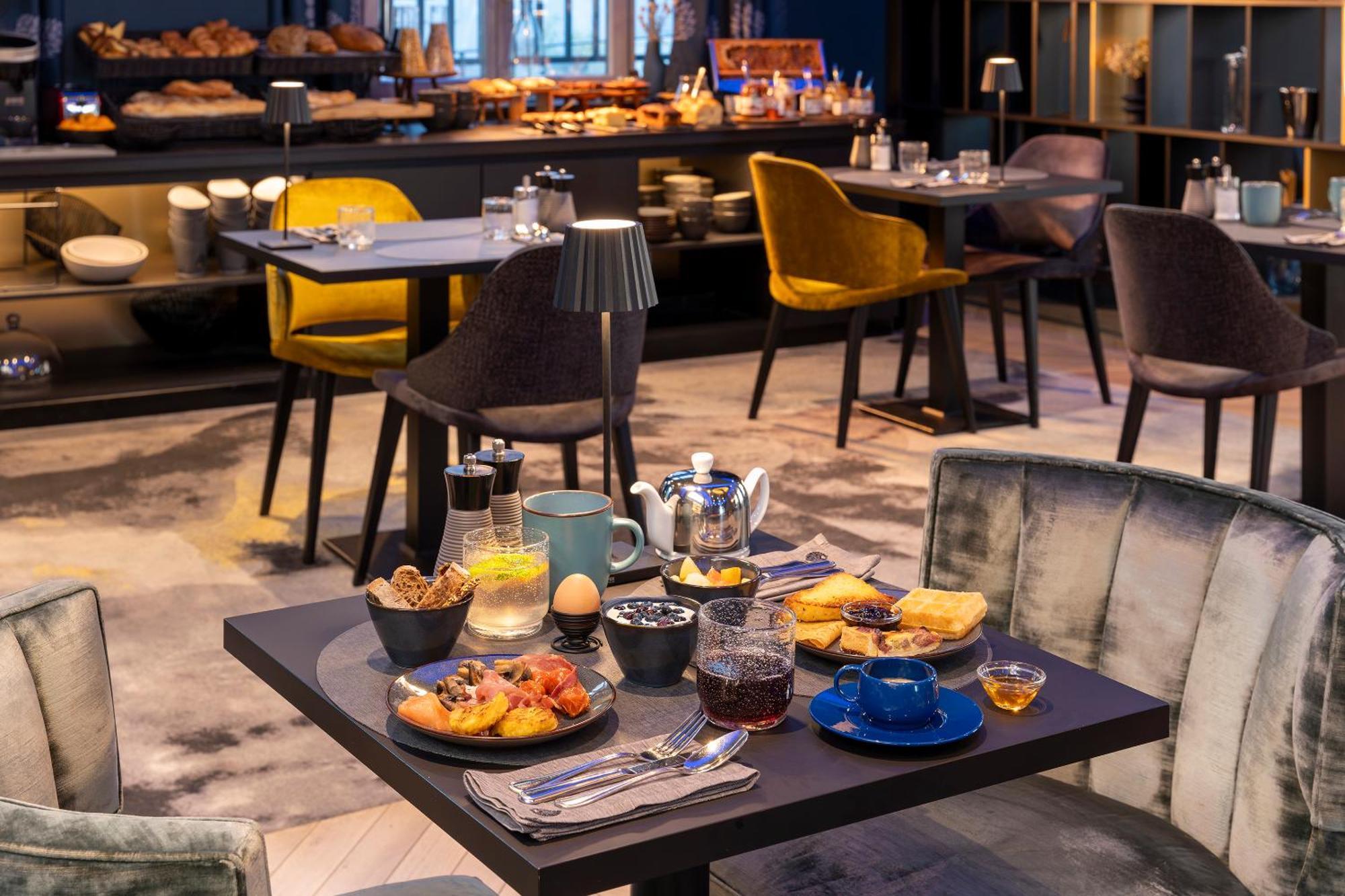 Best Western Premier Le Chapitre Hotel And Spa Remiremont Esterno foto