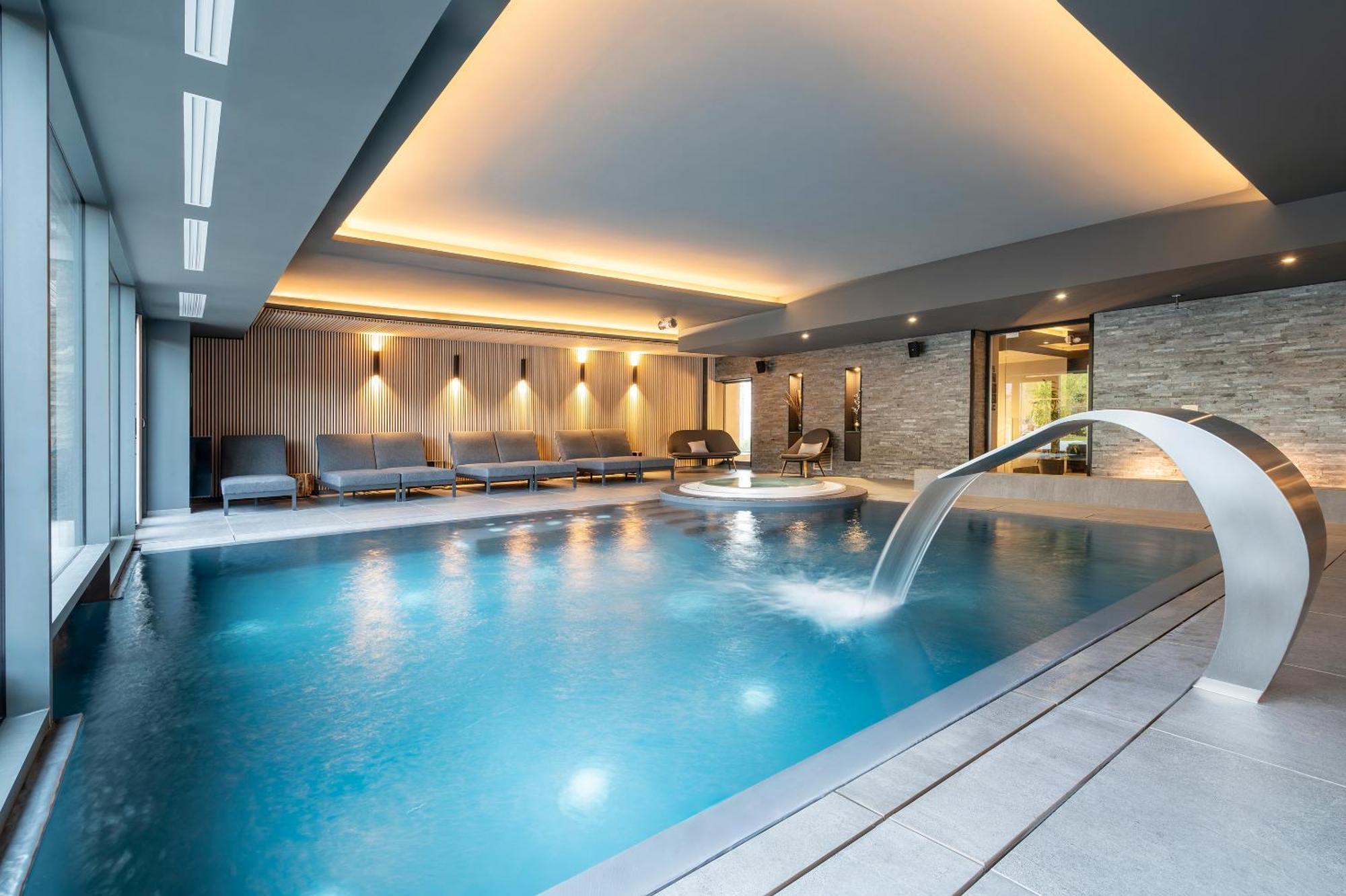 Best Western Premier Le Chapitre Hotel And Spa Remiremont Esterno foto