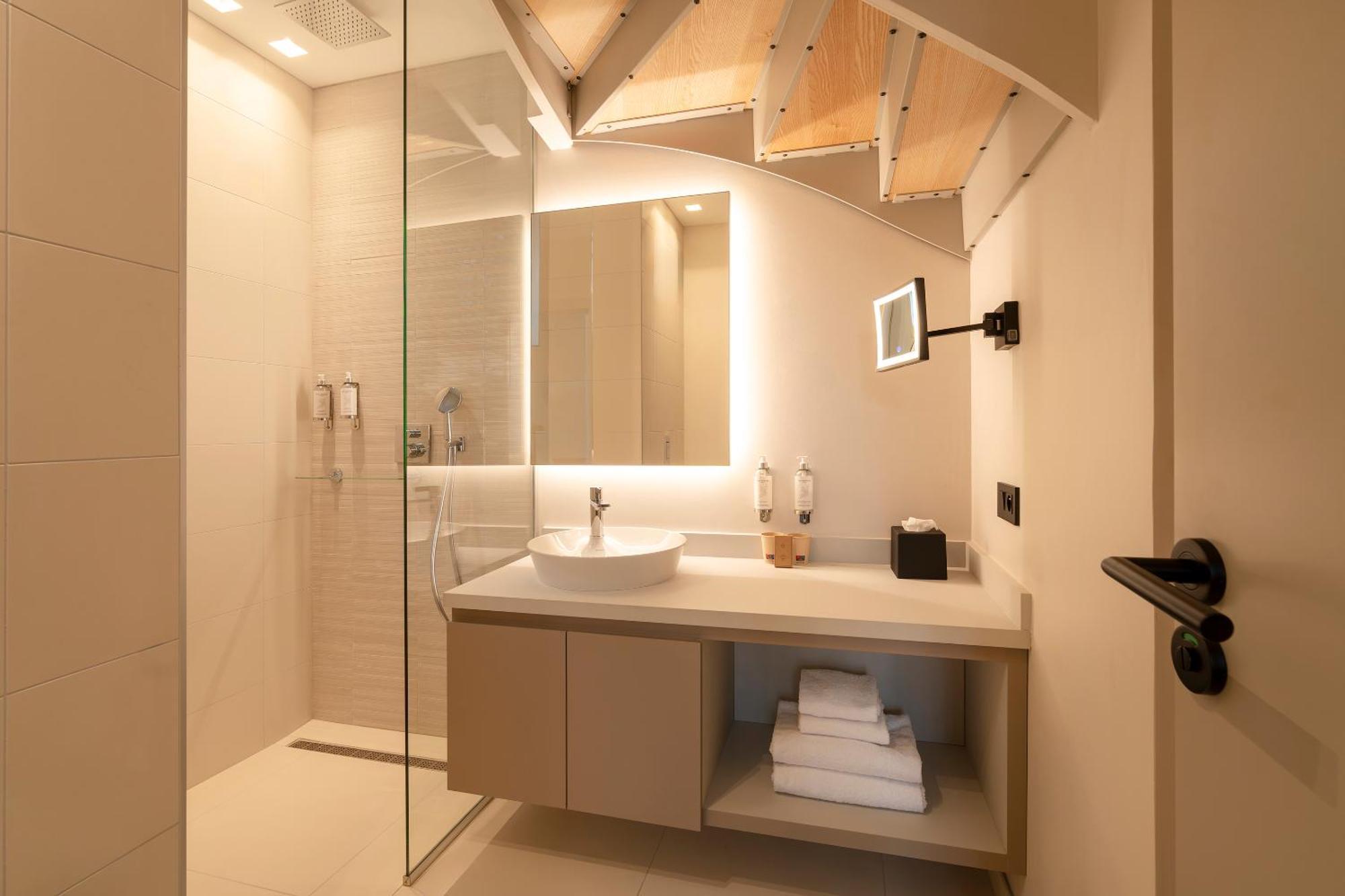 Best Western Premier Le Chapitre Hotel And Spa Remiremont Esterno foto
