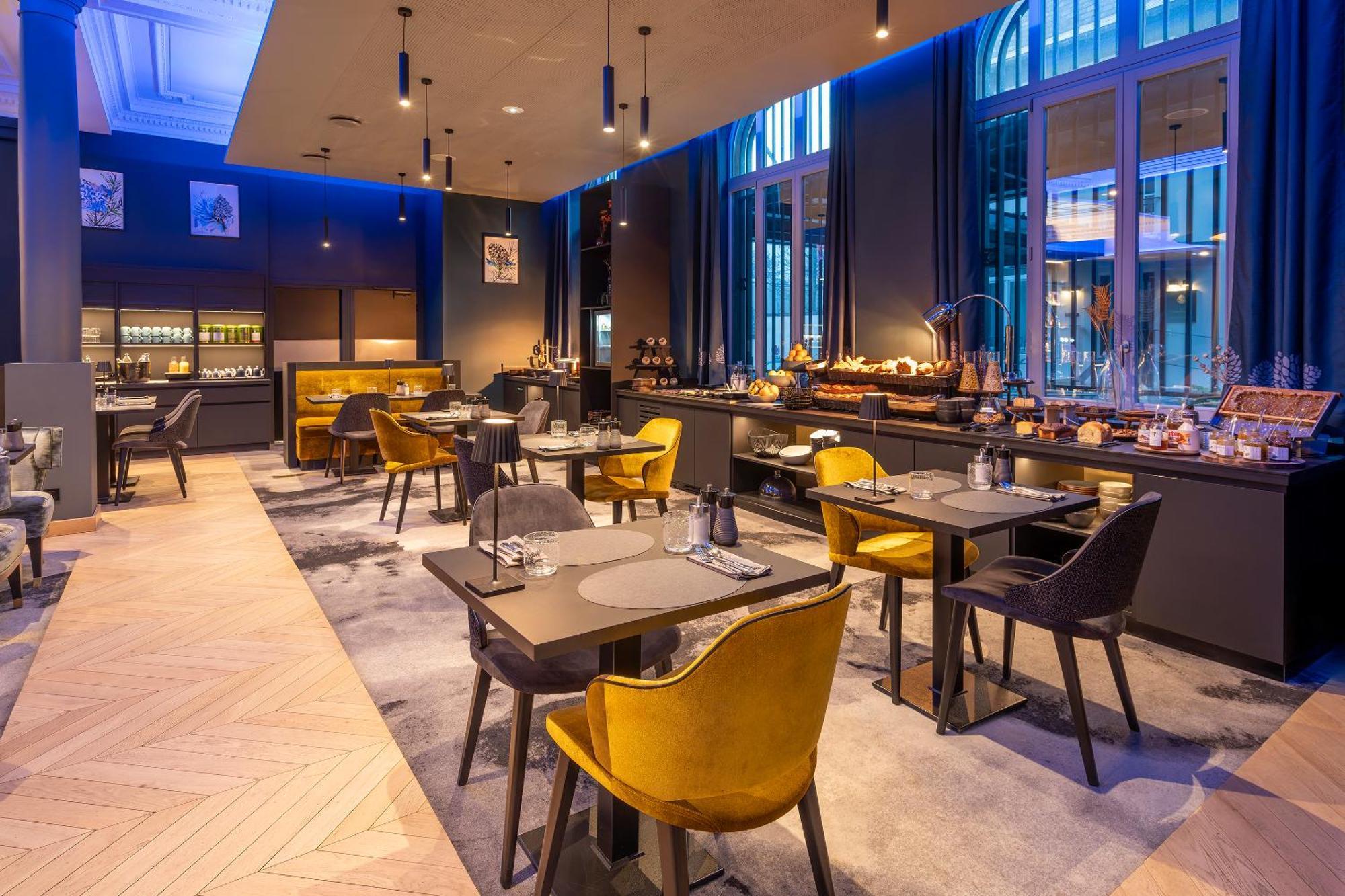 Best Western Premier Le Chapitre Hotel And Spa Remiremont Esterno foto